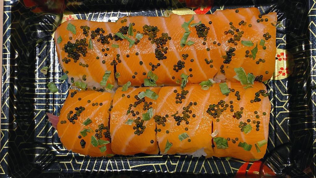 Oh-No-Roll (8) · Red snapper and tuna inside and topped w. salmon, scallion & tobiko.

Consuming raw or undercooked meat or fish may increase your risk of foodborne illness, especially if you have certain medical condition.
