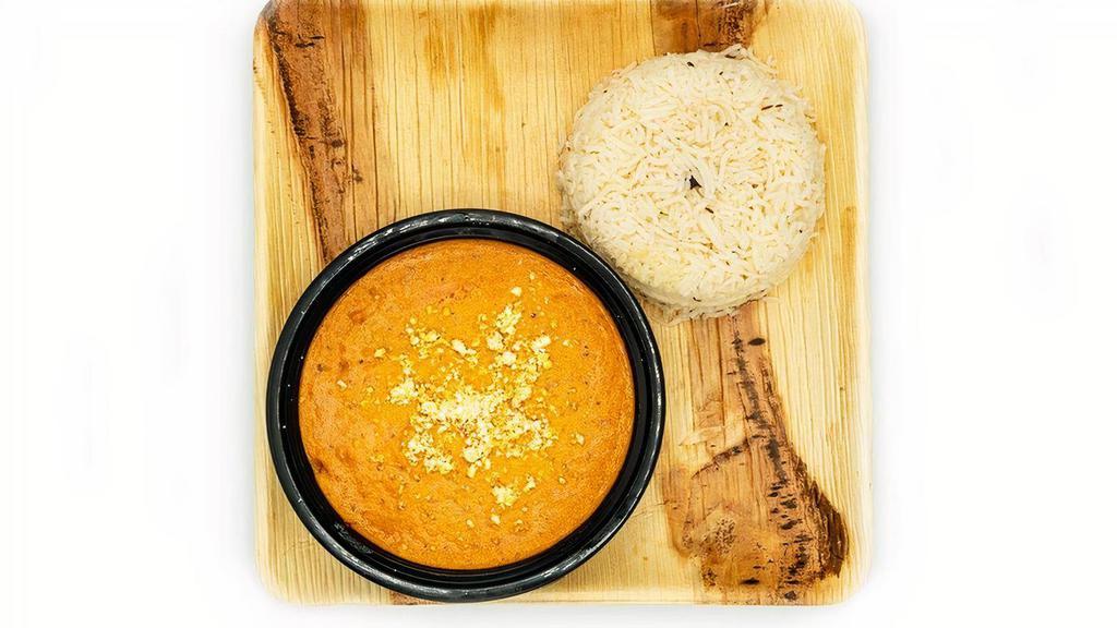 Paneer Cashew Curry · Delicious & creamy cashewnut curry made with indian cheese and assorted spices.