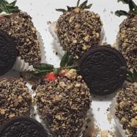 Oreo Crunch Strawberries 6 · Enjoy 6 berry yummy strawberries dipped in milk chocolate and topped with our very own homem...