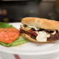 Ace Burger · Swiss, bacon, ham and garlic onion.
