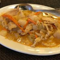 Yellow Curry  (Gang Garee) · Choice of meat in coconut milk with yellow curry paste, potatoes, carrot, and white onions.