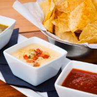 Queso, Salsa & Chips · Popular item.