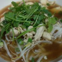 Kuay-Tieo Nam · Rice noodle soup with bean sprout, green onion and cilantro
