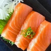 Kunsei Sake Sashimi · smoked salmon