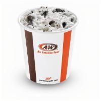 Polar Swirl · Take your pick of Oreo®, M&M’s®, Reese’s® or Chocolate Chip Cookie Dough swirled with vanill...