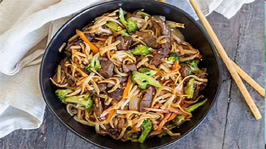 Lo Mein (Single Protein) · Stir-fried lo mein noodles with carrot, cabbage, and broccoli.

Chicken, Beef, Pork, Tofu, Shrimp, Crabmeat, or Calamari.