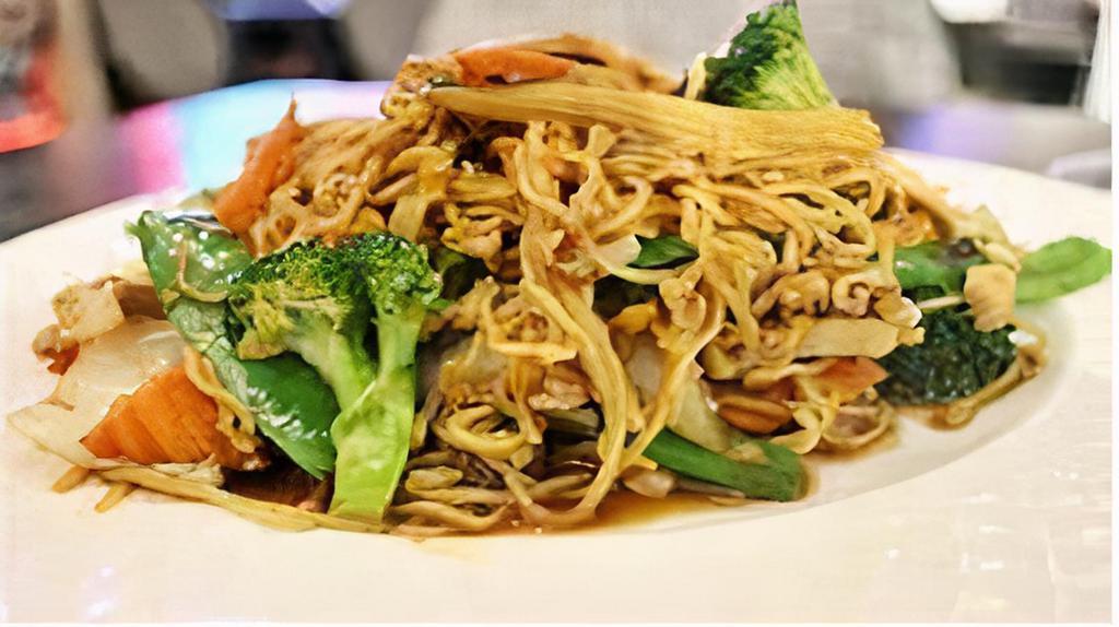 Phad Ba Me (Single Protein) · Sautéed egg noodles with broccoli, onion, carrot, green bell pepper, and baby corn.

Chicken, Beef, Pork, Tofu, Shrimp, Crabmeat, or Calamari.