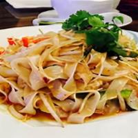 Pad Kee Maow (Combo Protein) · Stir-fried wide rice noodles with egg, onion, jalapeño pepper, bell pepper, tomato, mushroom...