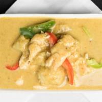 Yellow Curry  (Single Protein) · Coconut, yellow curry powder, for vegetable; potatoes, onion and carrots. 

Chicken, Beef, P...
