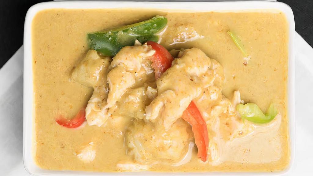 Yellow Curry (Combo Protein · Coconut, yellow curry powder, for vegetable; potatoes, onion and carrots. 

Chicken, Beef, Pork, Tofu, Shrimp, Crabmeat, or Calamari