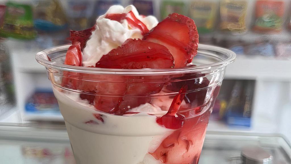 Strawberry Shortcake · Vanilla Ice Cream, strawberry topping, shortcake and whip topping
