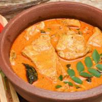 Nellore Chepala Pulusu · Fish cooked in freshly ground spices in onion and tamarind sauce.