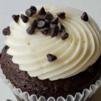 Jumbo Giant Ebony & Ivory Cupcake · GIANT Rich chocolate cake topped with cream cheese frosting and chocolate chips. Our jumbo c...