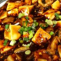Ma Po To Fu (Meatless) 麻婆豆腐 · Spicy. Steamed tofu cubes with peas, and mushrooms sautéed in a spicy bean sauce.