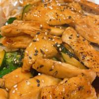 Hibachi Chicken · Broccoli, onion , zucchini and mushroom