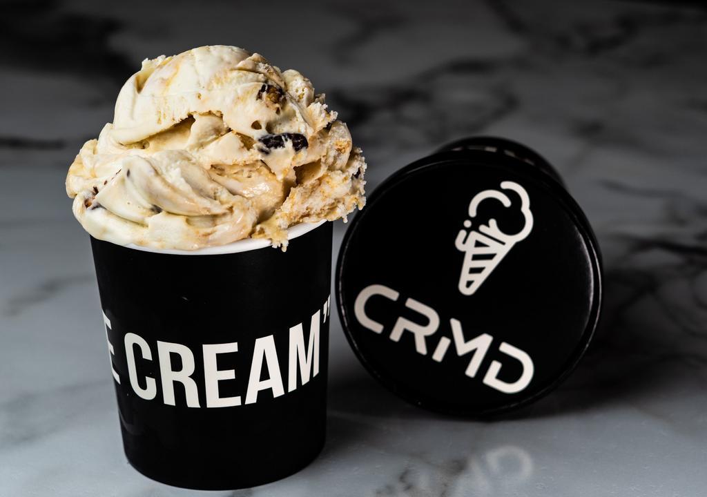 Salted Choco Pretz · Vanilla ice cream with a caramel swirl and chocolate covered pretzel pieces. Salty and sweet mmmm.