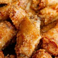 Cánh Gà Chiên Nước Mắm (Garlic Chicken Wings With Fish Sauce) (6) · Fried chicken wings with fish sauce 6 pieces