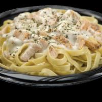 Fettuccine With Alfredo Sauce And Chicken · 460 cal (lite)/860 cal (regular).