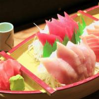 Sashimi Regular · 15 piece sashimi.