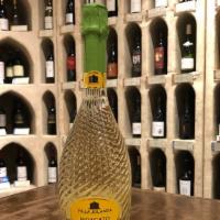 Villa Jolanda Mango Moscato · Delicate and sweet, a brilliant mango flavor. A lovely wine to pair with dessert or pastries...