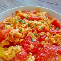 Stir Fry Scrambled Eggs And Tomatoes · 西红柿炒蛋