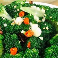 Broccoli W. Garlic Sauce 蒜茸西蘭花 · 