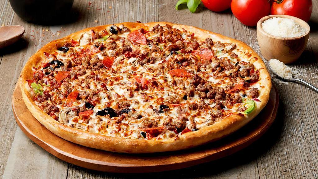 Big 10 · Italian Sausage, Pepperoni, Beef, Canadian Bacon, Sausage, Bacon, Green Peppers, Mushrooms, Black Olives, and Onions