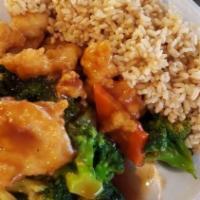 Broccoli Chicken Combo Lunch · Served with rice and egg roll.