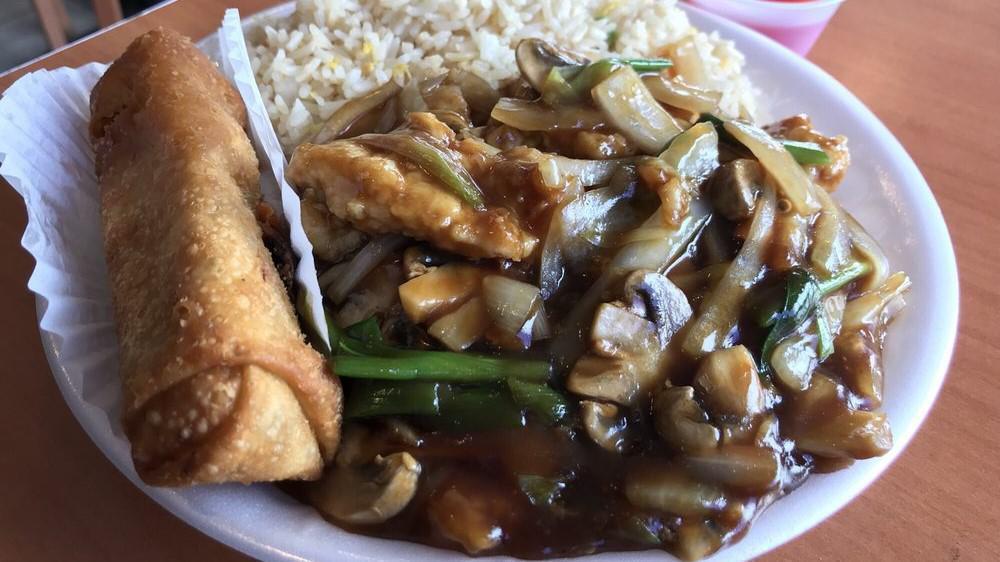 Mongolian Chicken Combo Lunch · Served with rice and egg roll.