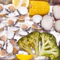 Clams · Consuming raw or undercooked meats, poultry, seafood, shellfish or eggs may increase the ris...