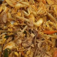 Singapore Rice Noodles · Shrimp, chicken and curry.