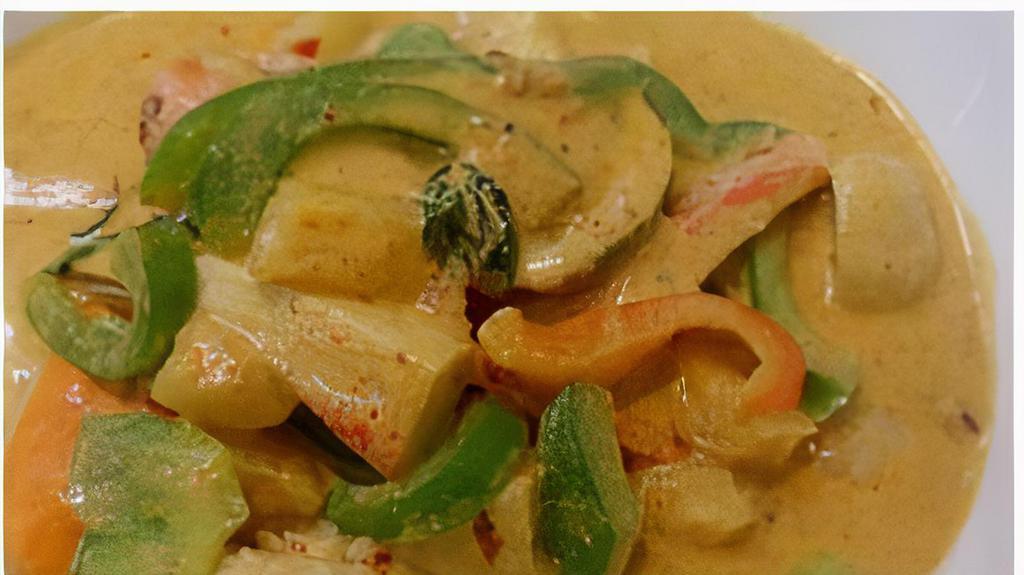 51 Seafood Panang · Shrimp, mussels, imitation crab meat, scallops  Panang curry sauce, bedded with mixed vegetables.