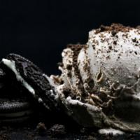 Oreo · Large size.
America’s favorite cookie in our delicious Sweet cream base