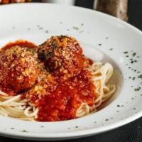 Spaghetti With Tomato Sauce · 