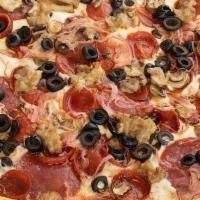 Gf Zasa Supreme · Topped with pepperoni, salami, sausage, red onion, mushroom, and black olives