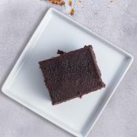 Luscious Chocolate Cake · Rich round chocolate ganache fudge cake.