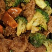 Broccoli · Chicken or beef or shrimp.  Tender marrinated chicken or beef sliced with broccoli and carrots