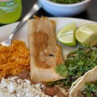 2 Tacos, 1 Tamal, Arroz Y Frijoles · 