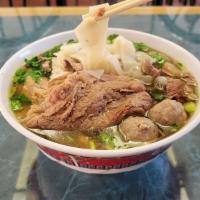 David'S Specialty Pho · Pho beef with big noodles and stew meat.