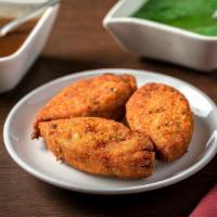 Vegetable Cutlets · Vegan and gluten-free mixed vegetables and potatoes appetizers. 3 pieces.
