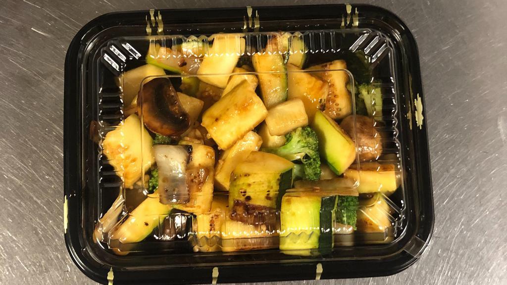 Hibachi Vegetable · All dinners include clear broth onion soup hibachi noodle hibachi vegetable 2 shrimp osaka ginger & osaka shrimp sauce.