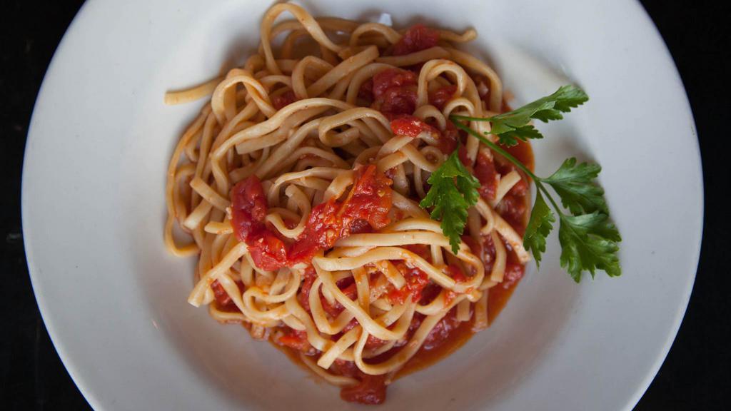 Stringozzi Alla Spolentina · Vegan | Eggless Pasta, Tomato, Garlic