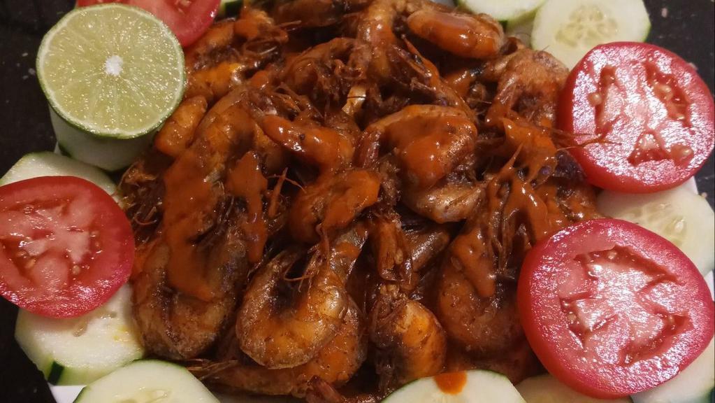 Camarones Cucaracha · Shrimp in red hot sauce