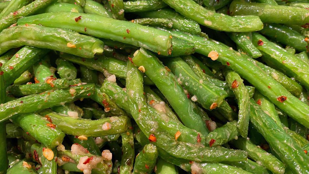 Spicy Green Beans 🌶️ · Served with white rice