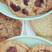Chocolate Chunk Cookie · chocolate chunks, sugar