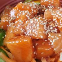 Huhū Spicy Salmon · A gluten, dairy, and soy free spicy salmon bowl made with a coconut amino based marinade.


...