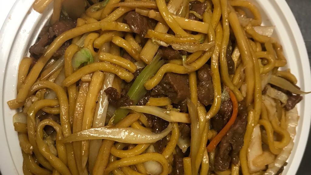 Beef Lo Mein · Soft noodle.