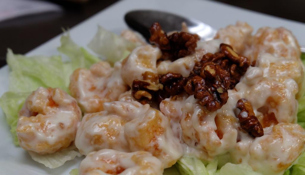 Shrimp Honey Walnuts · Creamy sweet sauce, lettuce, honey walnuts. Served with white rice.