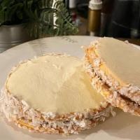 Alfajor  De Maicena · Two layers of cornstarch cookies with homemade dulce de leche in between. (no 100% glutten f...
