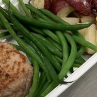Basil Feta Turkey Burger With Red Potatoes And Green Beans (Rd) · Ingredients: Turkey, Red potato, Green beans, Feta, Dry seasoning
Approximate Calories: 449
...
